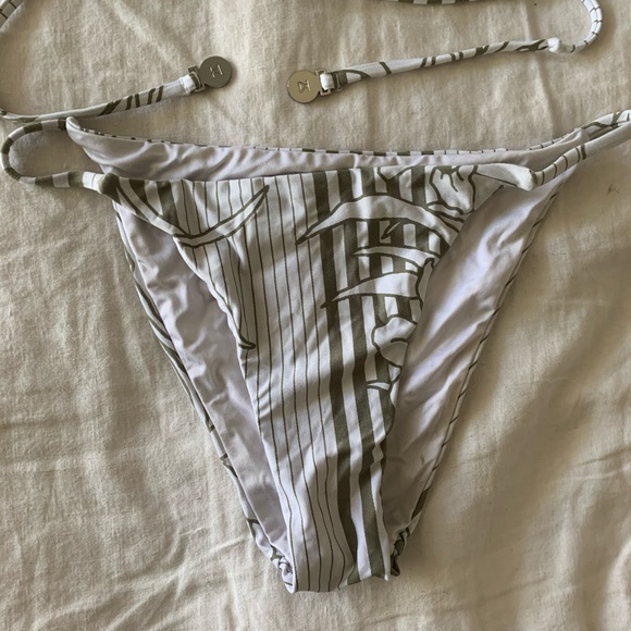 Zulu and Zephyr High Neck Bikini - Picture 4 of 4